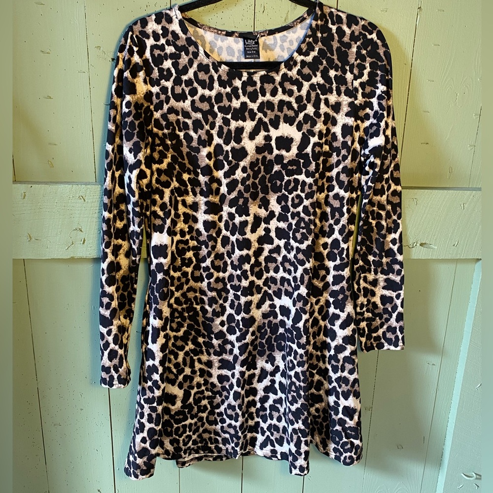 Super Cute Leopard Print Long Sleeve Tunic with Pockets